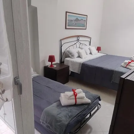 아파트 La Casa Di Nonno Gennaro *